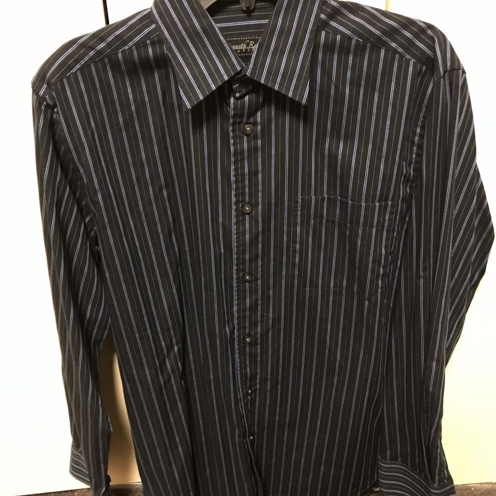 Kenneth Roberts Platinum Men’s Shirt (M)